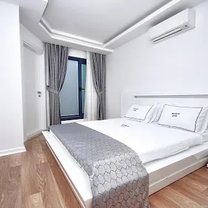  Oda ve Kahvaltı Marin